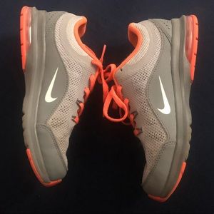 Kids Basketball Shoes Size. 1